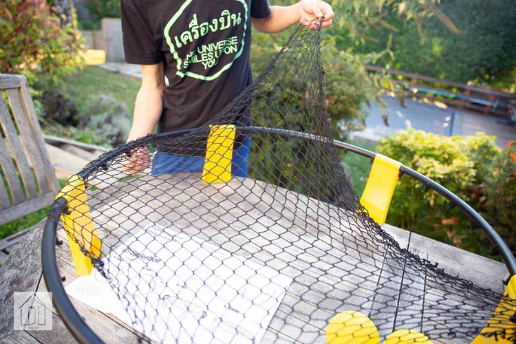 How To Put The Net On Spikeball A Comprehensive Guide